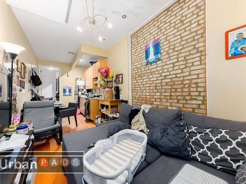 2nd image of 885 Saint Johns Pl #10RR