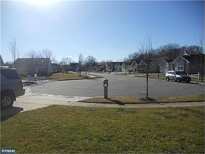 2nd image of 214 Fox Glove Trl