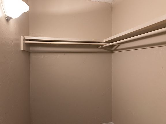 5th image of 2765 W Tharpe St #203