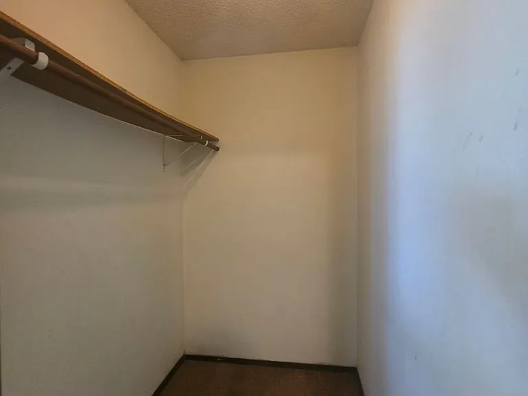 1653 Carriage Hill Dr — Photo 7