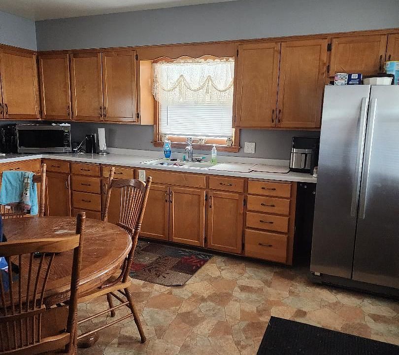 1421 W Ave S, La Crosse, WI 54601 Zillow