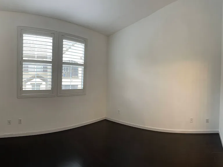 1863 Opaline Pl #533 — Photo 6