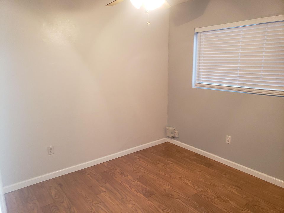 1st image of 810 1/2 E Colton Ave