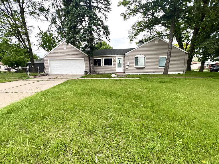 30105 Alger Blvd — Photo 2