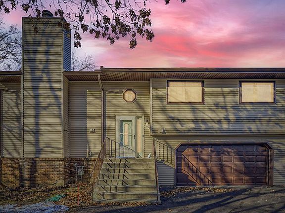 3rd image of 4529 Margaret St