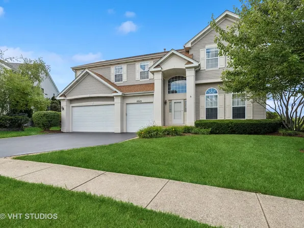 18919 W Meadow Grass Dr, Lake Villa, IL 60046