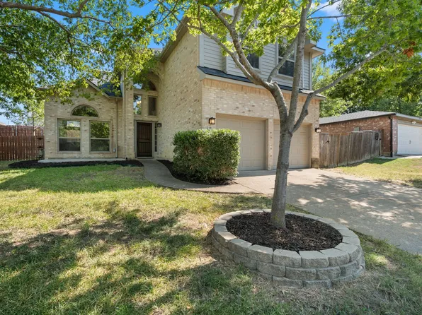 1218 S Country Club Rd E, Garland, TX 75040