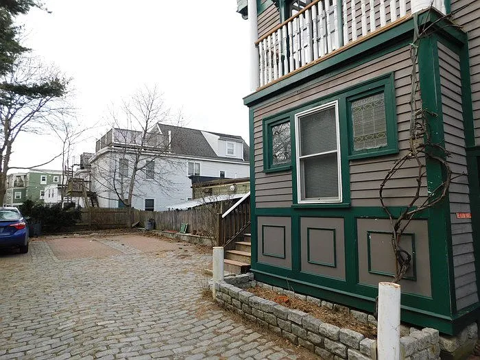1 bed, 1.5 bath, $2,650 — Photo 2