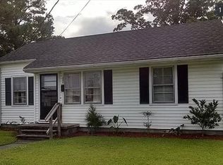 208 Meekins St, Elizabeth City, NC 27909