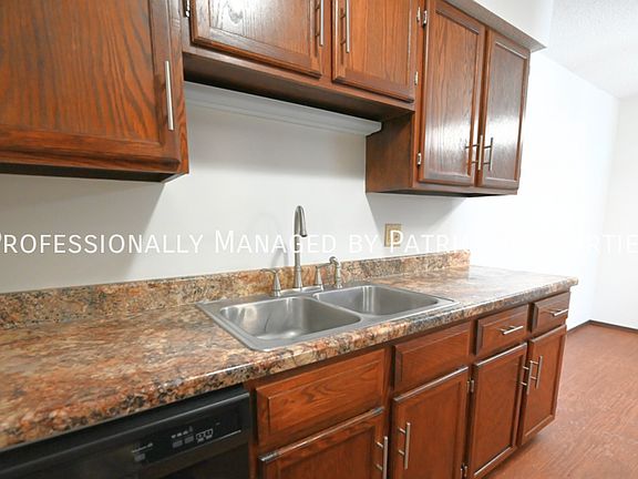 2nd image of 811 Hawkeye Dr #203