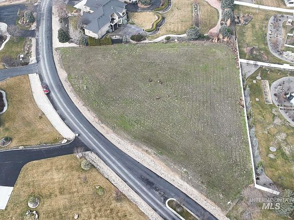 5th image of 8066 Star Pass Ridge Rd