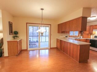 1 Kay Ln NE, Iowa City, IA 52240