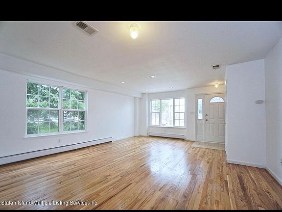 2nd image of 4 Santa Monica Ln #2