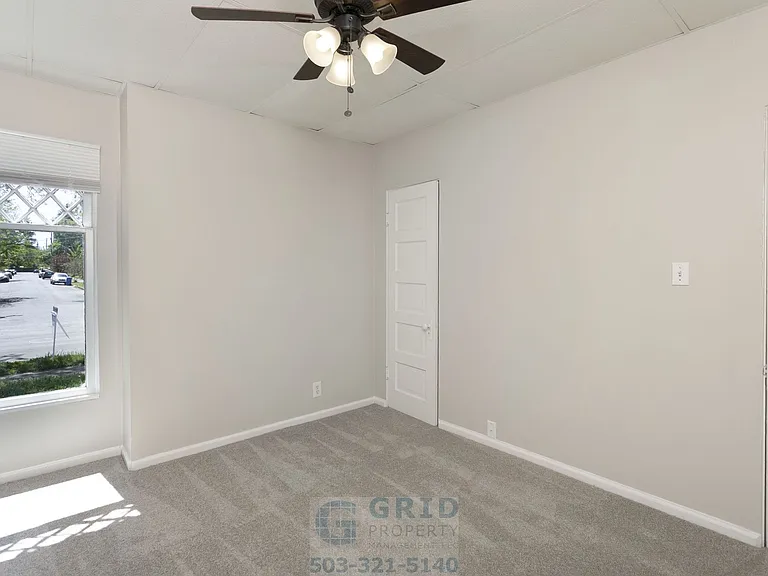 6827 SE Mitchell Ct — Photo 6