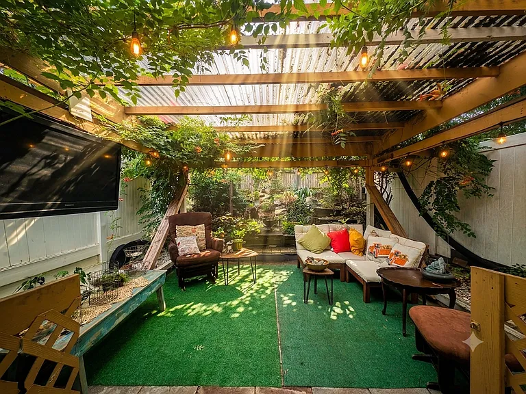 1873 Stockholm St #1 — Photo 9