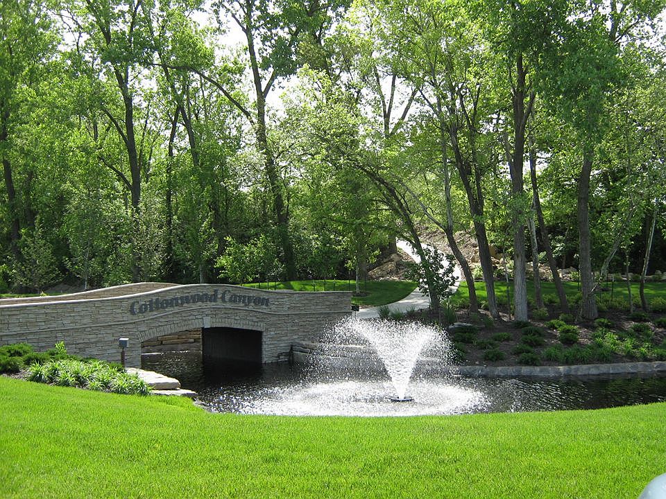 2nd image of 9067 Cottonwood Canyon Place