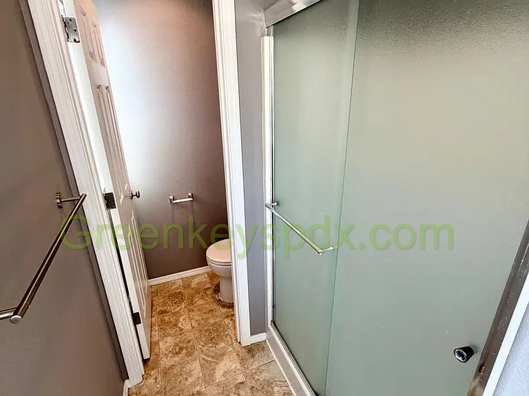 936 SE Elina Ave — Photo 15