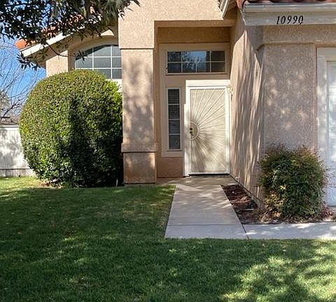 2nd image of 10990 Sunnyside Dr