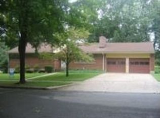 8 Mayfair Rd, Reading, PA 19610