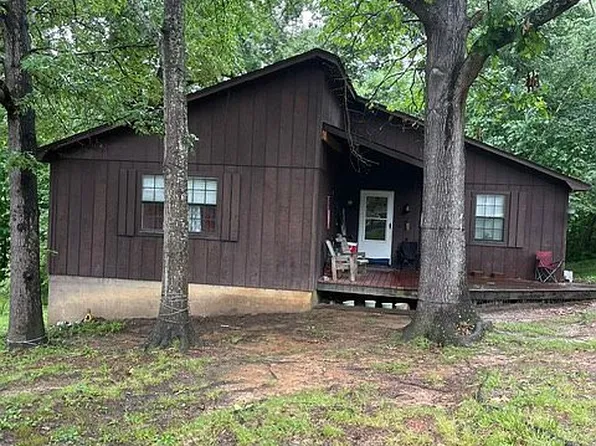 546 Florence Ave, Selmer, TN 38375