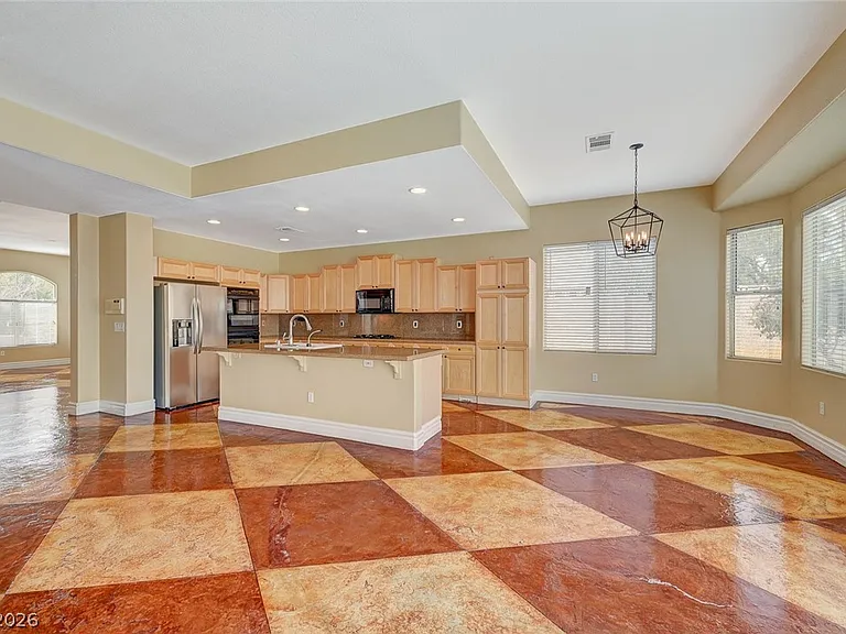 9462 Castillana Ct — Photo 11