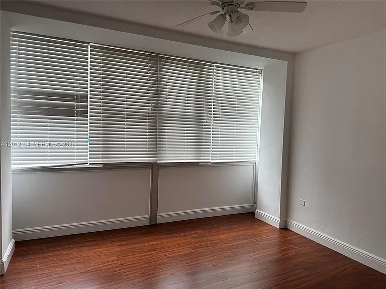 7545 E Treasure Dr #5G — Photo 9