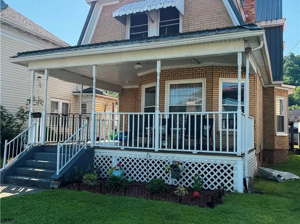 217 S Chelsea St, Sistersville, WV 26175