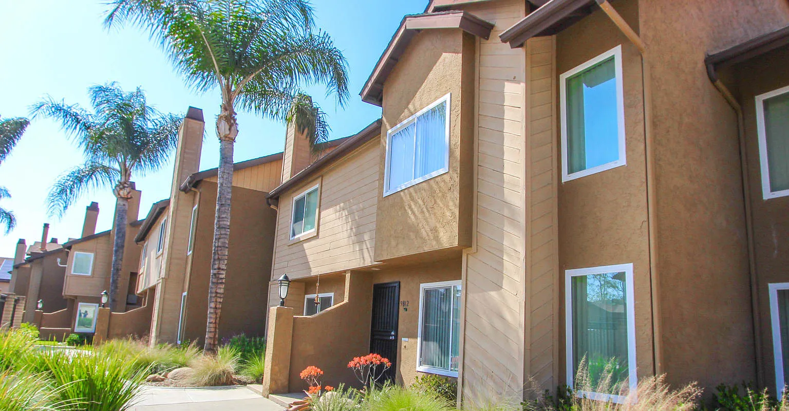 Woodlake - Military Housing — Photo 1