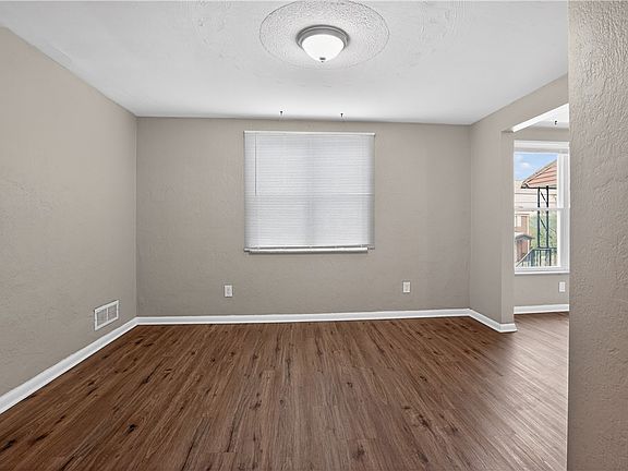 5th image of 1322 Romine Ave
