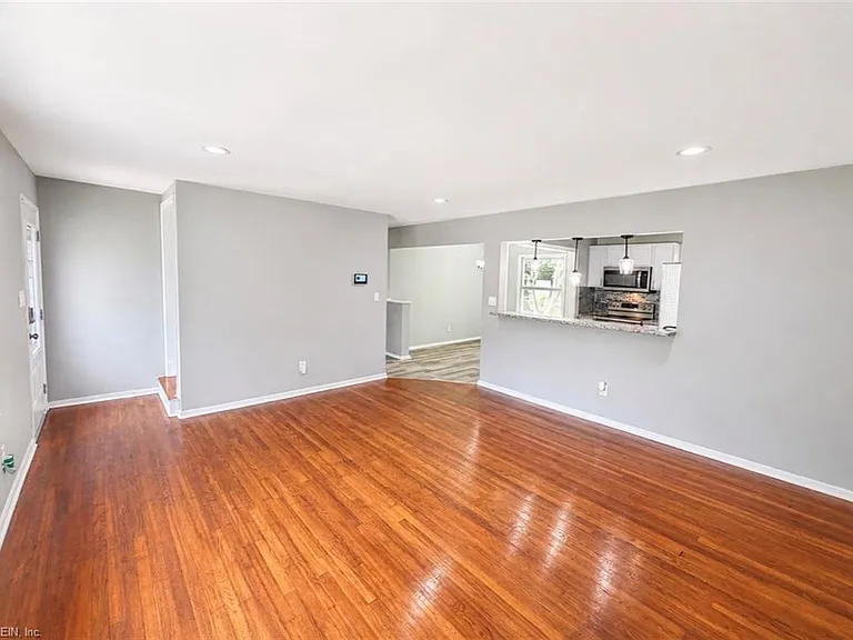 519 Beech Dr — Photo 6