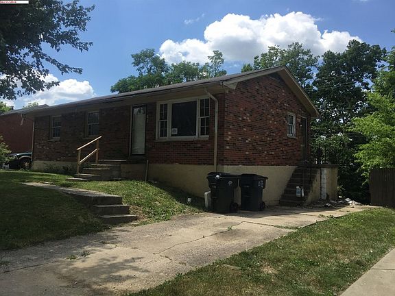 3rd image of 1863 Balfour Dr