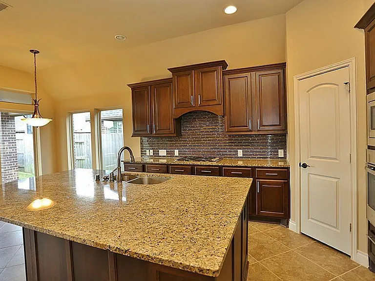 6707 Miller Shadow Ln — Photo 10