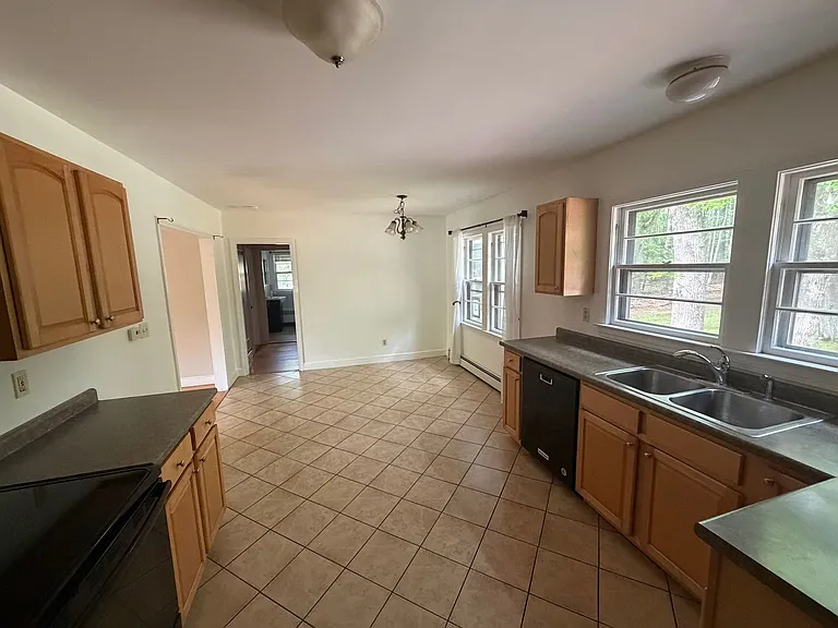87 Mast Rd — Photo 16