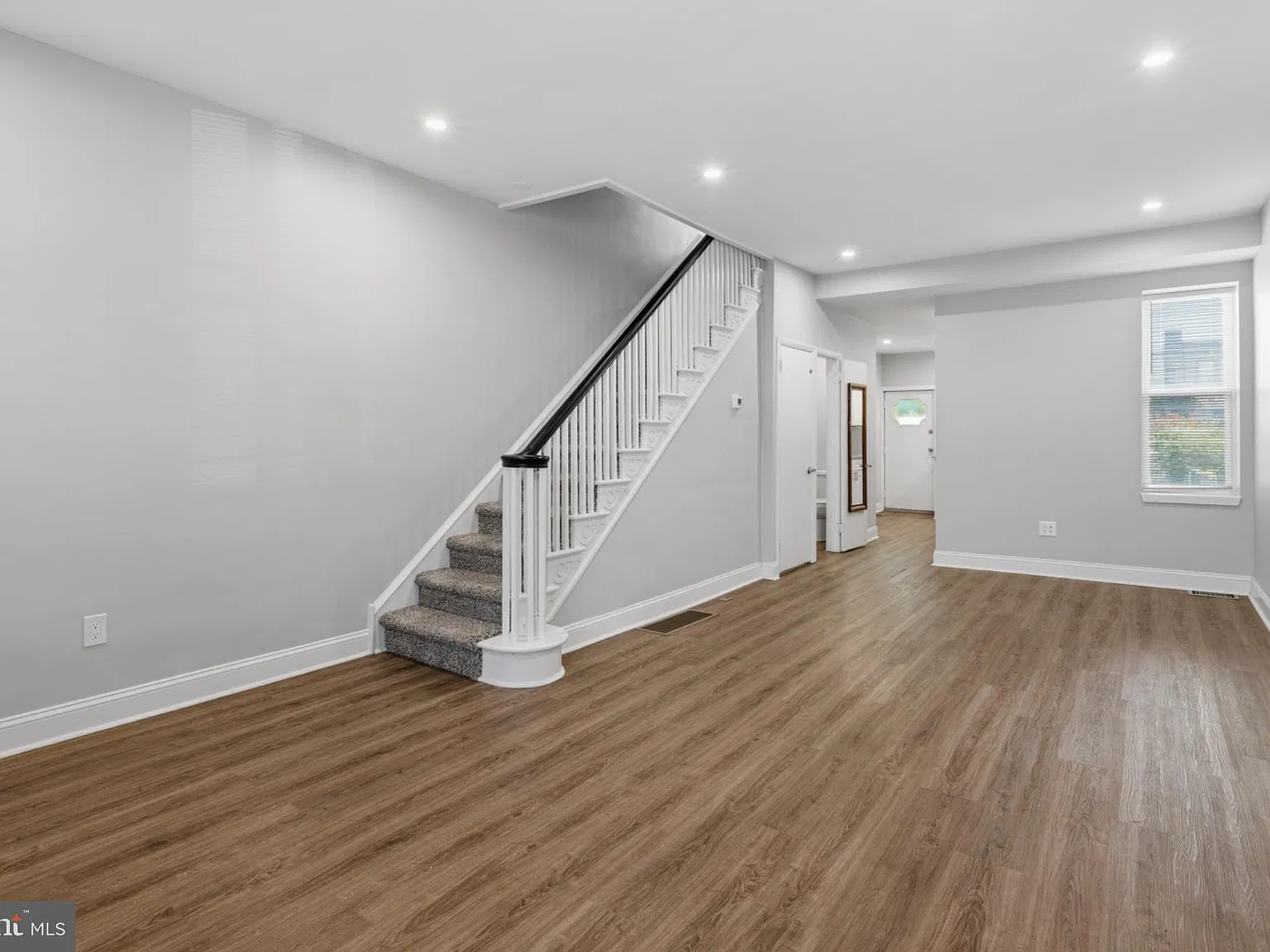 2 bed, 1.5 bath, 1000 sqft, $1,825 — Photo 4