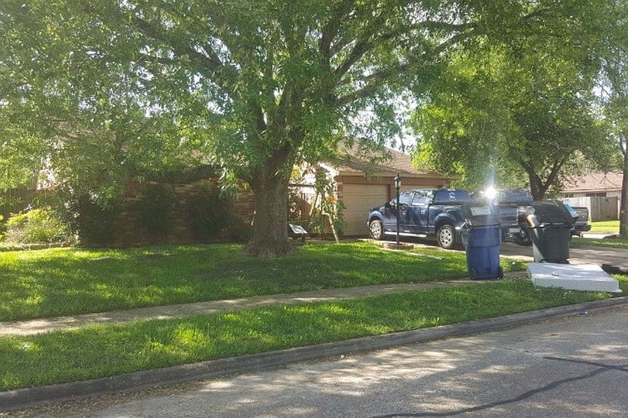 2nd image of 5231 Royal Pkwy