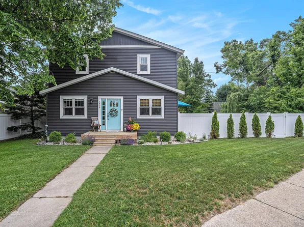 1809 Ruddiman Dr, Muskegon, MI 49445