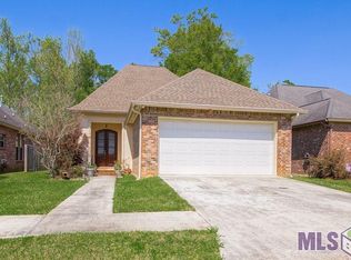 8419 Le Marie Ct, Denham Springs, LA 70706