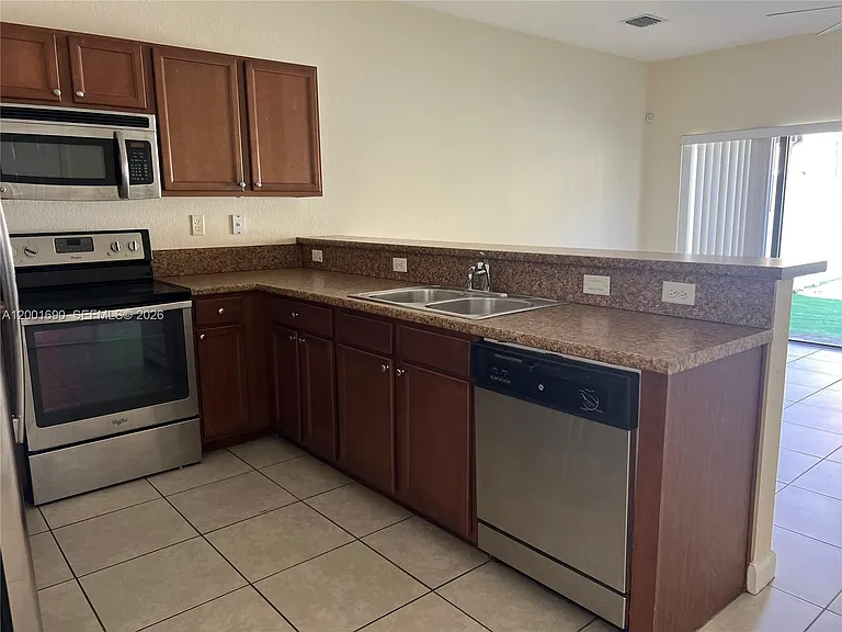 8913 W 35th Way — Photo 12