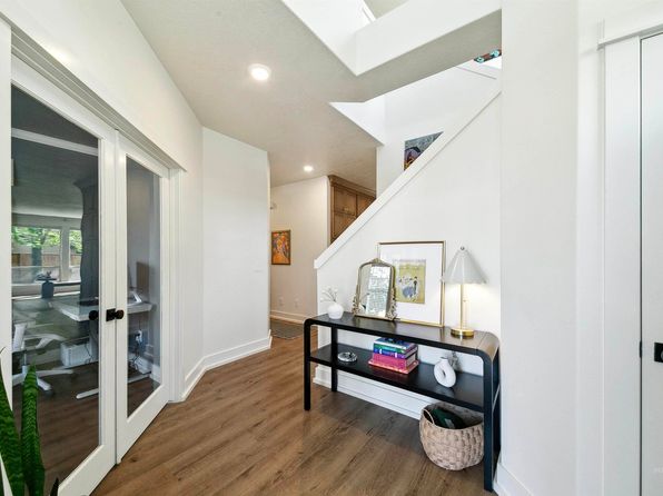 1235 N Forestdale Pl, Eagle, ID 83616