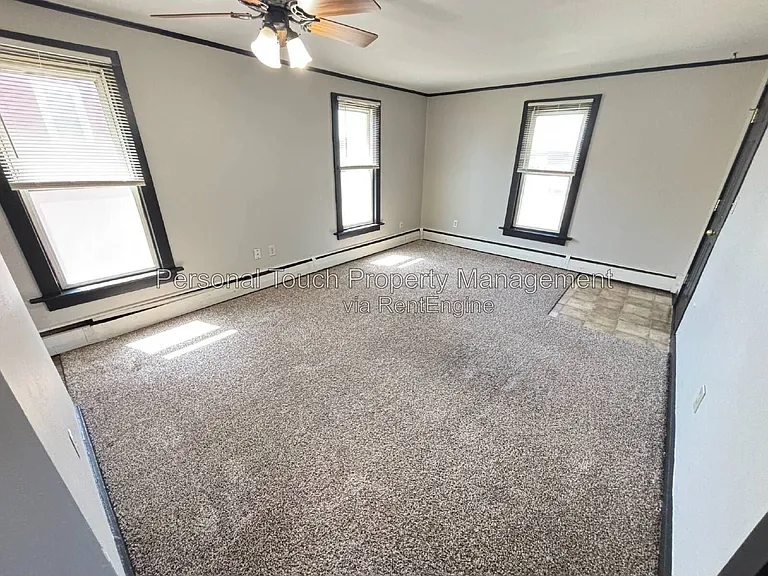 702 21st St S #3 — Photo 5