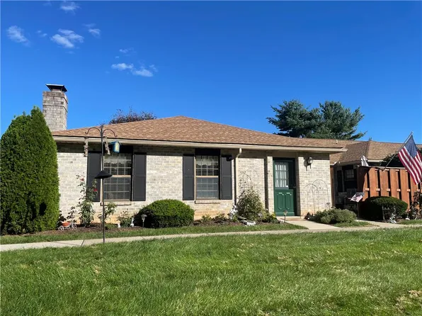 2742 Rolling Green Pl Unit 485, Macungie, PA 18062