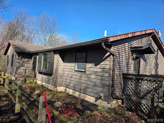 4th image of 6161 Clinton Street Rd