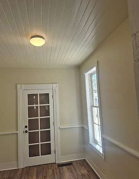 303 Pine St #A — Photo 6