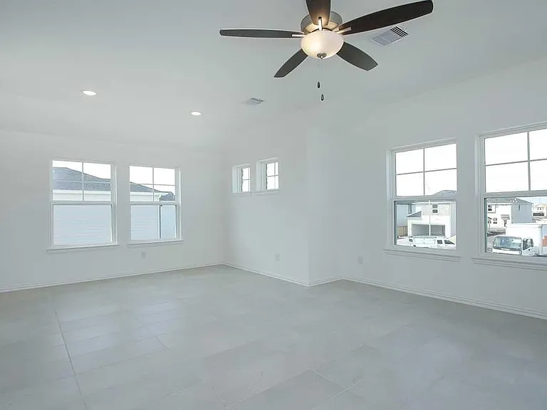 3607 Crescent Moon Ct — Photo 8