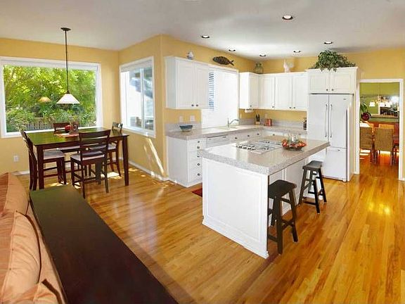 Kitchen & Nook