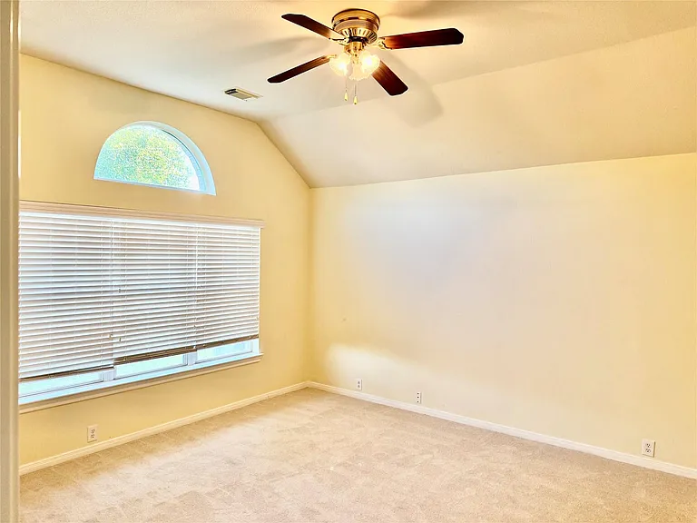 2607 Sun Cove Ln — Photo 19