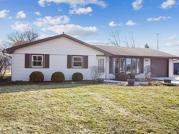 No fuss exterior  landscaping is easy to care for.  A new roof was put on in 2015!