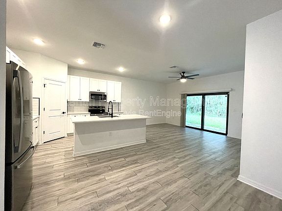5th image of 558 Nimitz Blvd