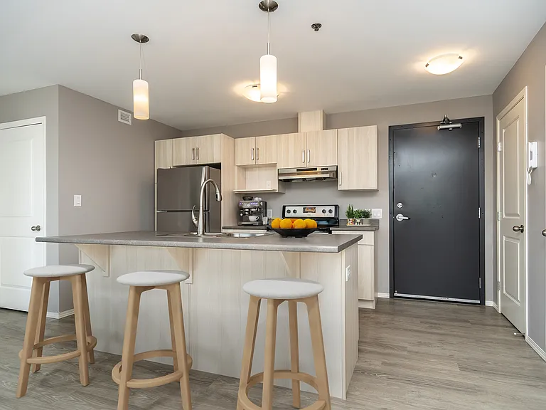 2096 De Vries Ave — Photo 10