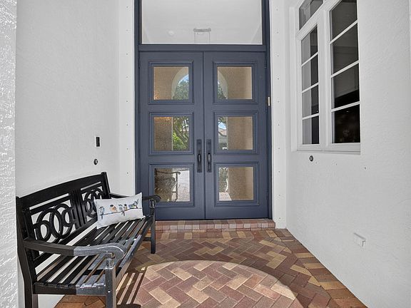 4th image of 17936 Villa Club Way